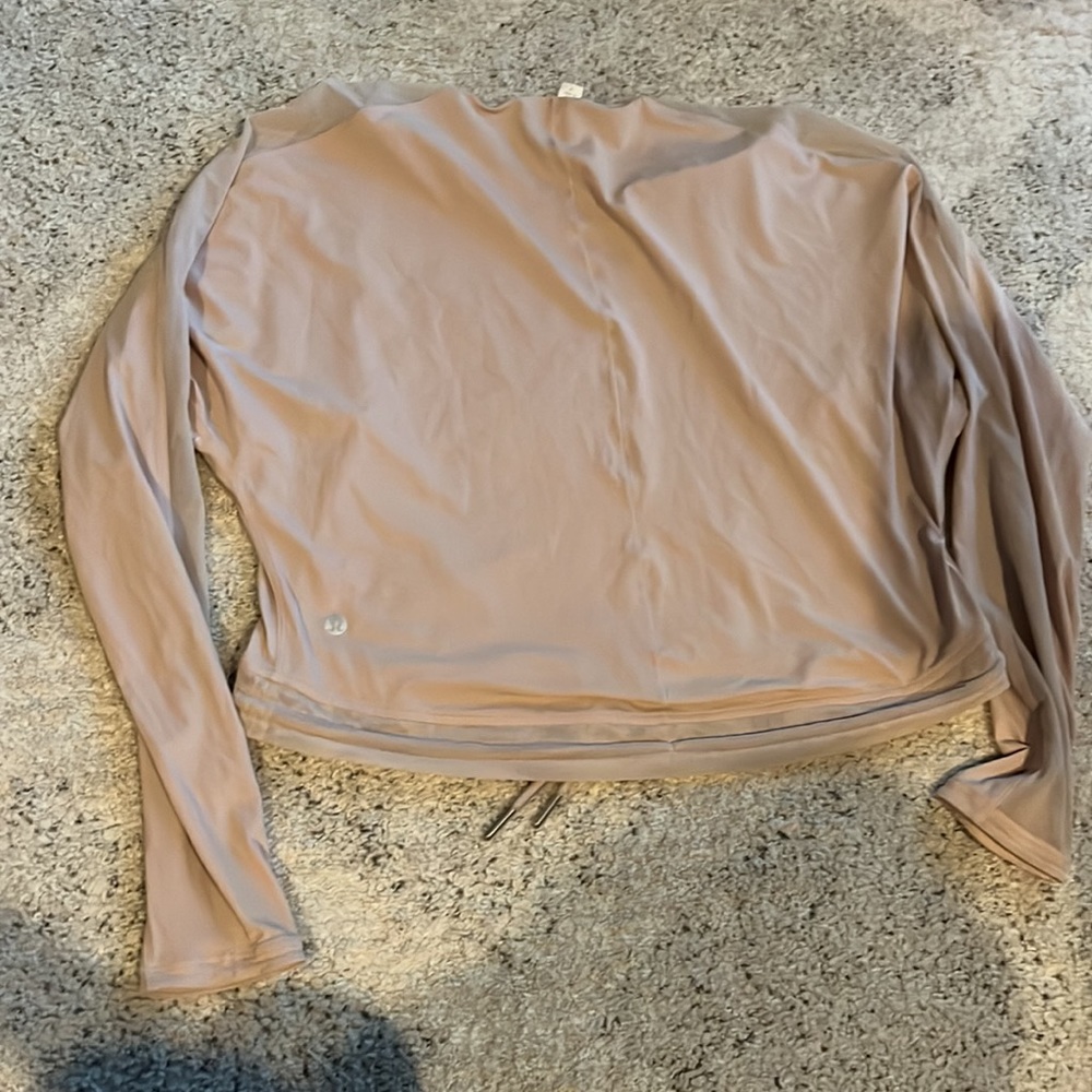 Lululemon - Picture 3 of 3
